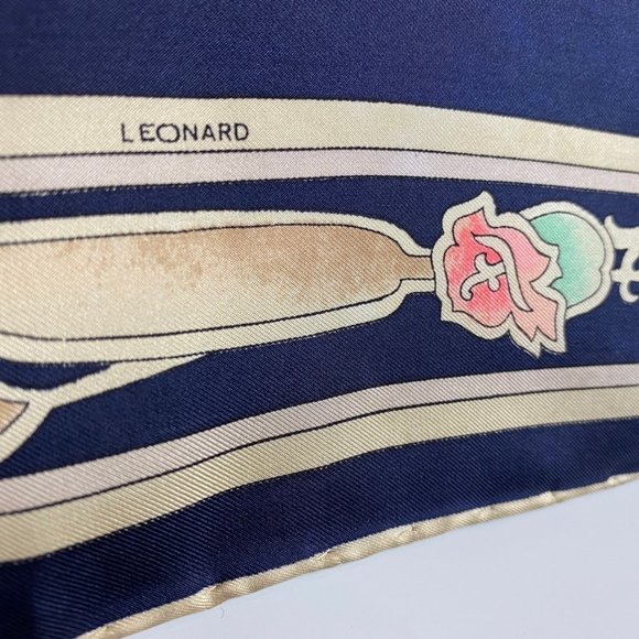 Authentic Leonard Scarf - Picture 5 of 7